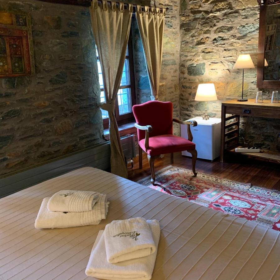 Palio Eleotrivio Guesthouse Agios Lavrentios Екстериор снимка