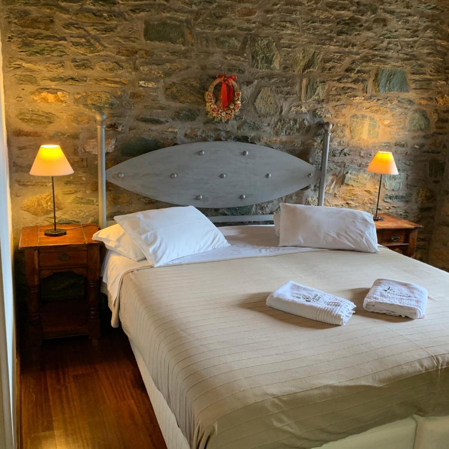 Palio Eleotrivio Guesthouse Agios Lavrentios Екстериор снимка