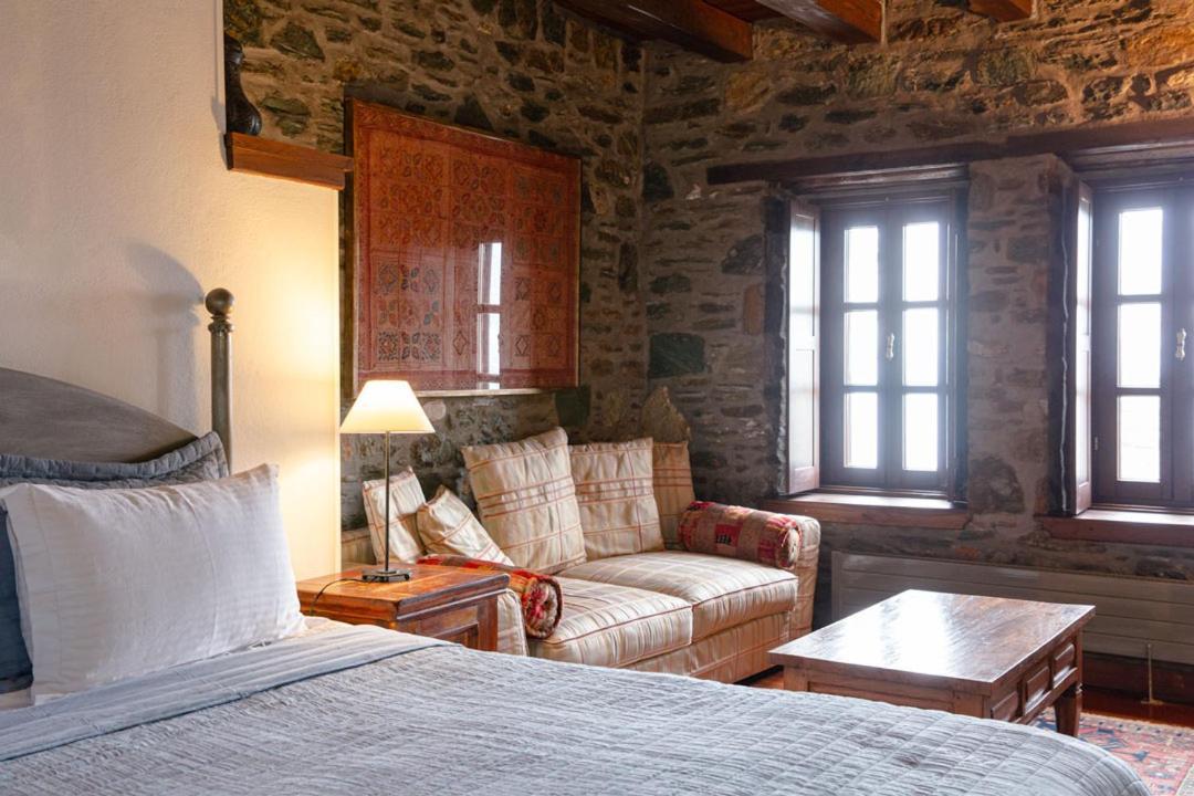 Palio Eleotrivio Guesthouse Agios Lavrentios Екстериор снимка
