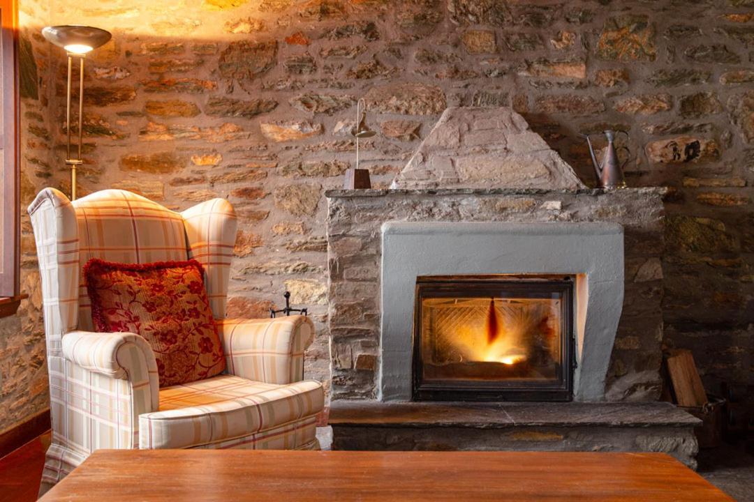 Palio Eleotrivio Guesthouse Agios Lavrentios Екстериор снимка