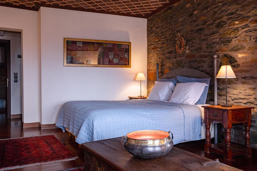 Palio Eleotrivio Guesthouse Agios Lavrentios Екстериор снимка